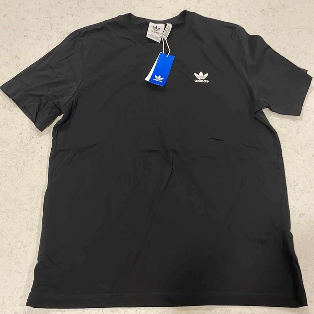Mens Adidas tee shirt Black